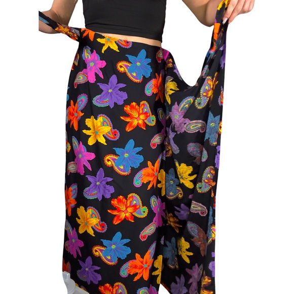 VINTAGE BRITISH ISLES Floral Wrap Maxi Skirt - Picture 3 of 4